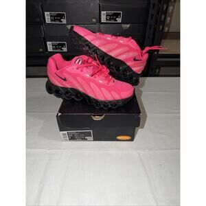 Size 3.5 - Nike Air Max DN8 Hyper Pink